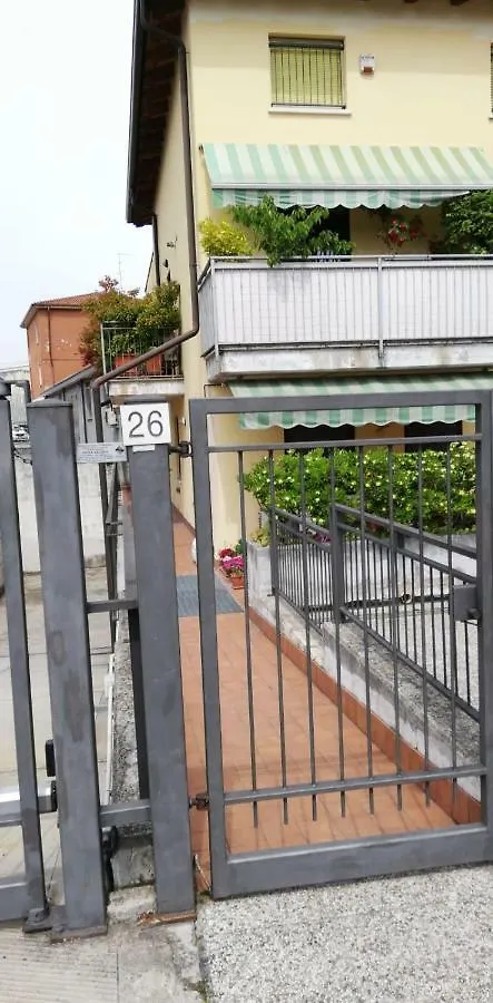 ורונה Flower House דירה
